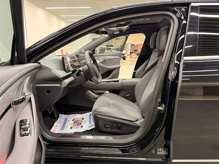 Voyah Passion, 2023 — фото 6 из 9