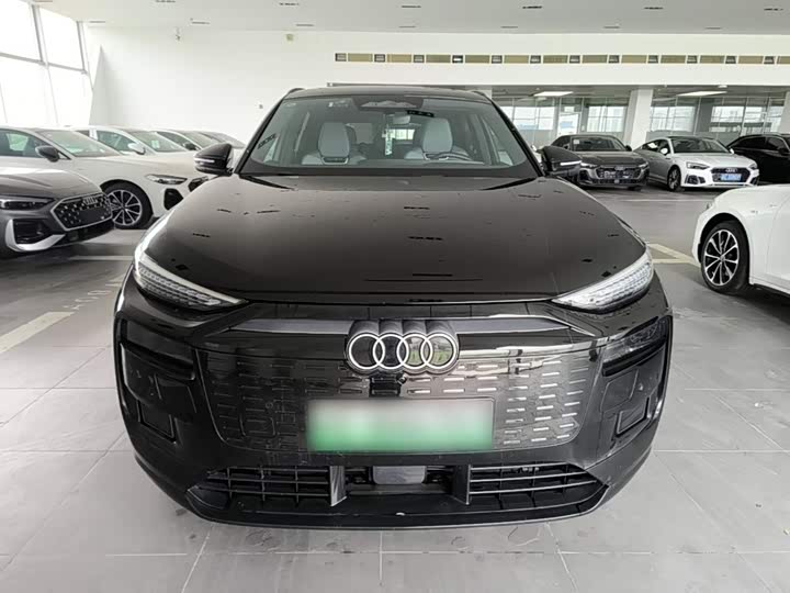 Audi Q6L e-tron, 2025 — фото 3 из 9
