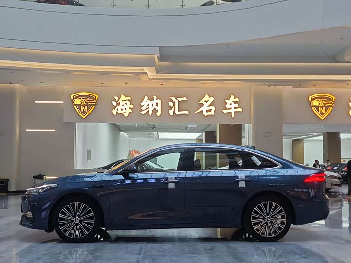 Geely Galaxy A7, 2025 — фото 2 из 9