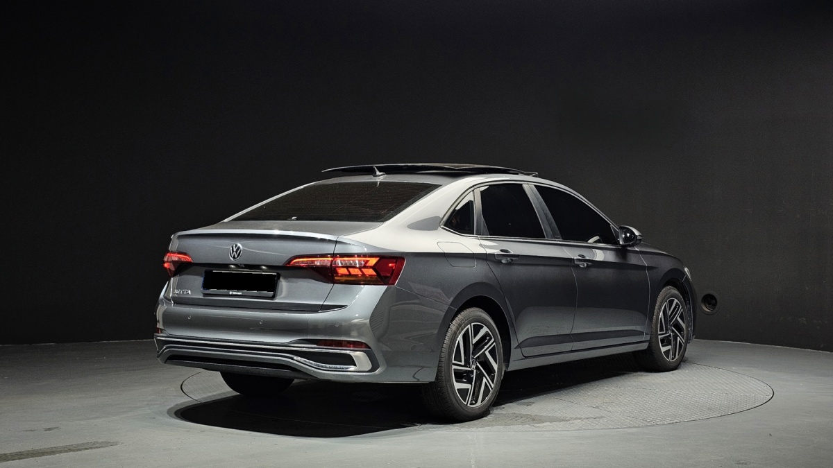 Volkswagen Jetta, 2023 — фото 2 из 12