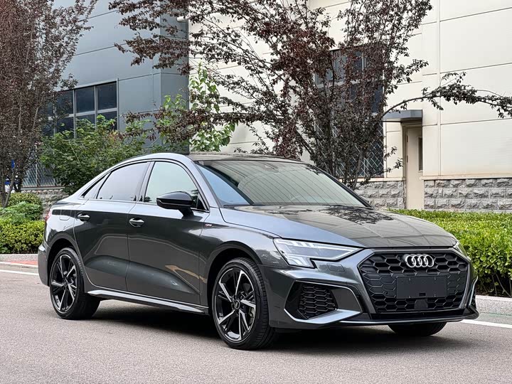 Audi A3, 2022 — фото 3 из 9