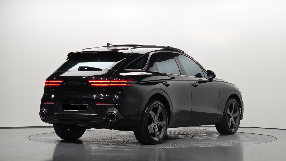 Genesis GV70, 2023 — фото 2 из 12