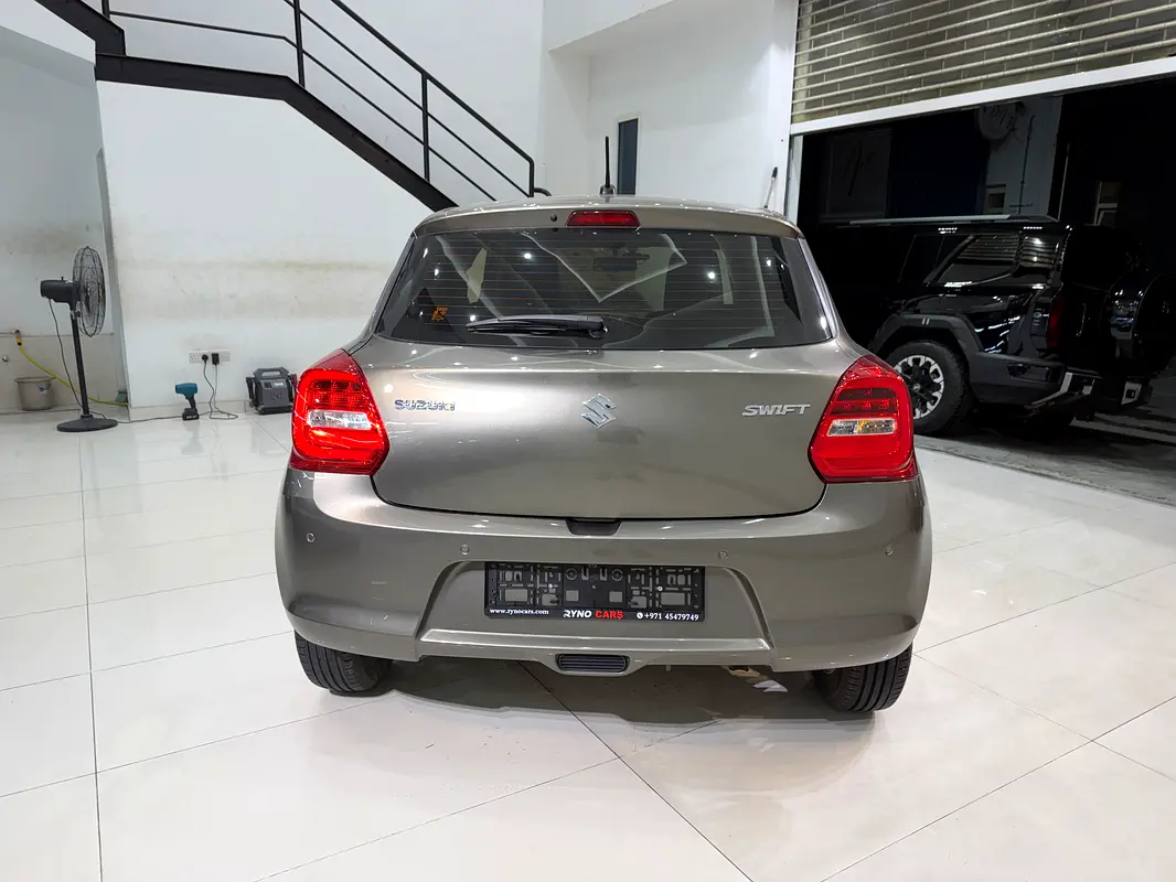 Suzuki Swift, 2023 — фото 9 из 10