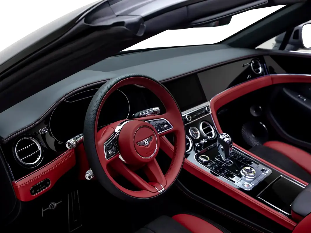 Bentley Continental, 2023 — фото 8 из 10
