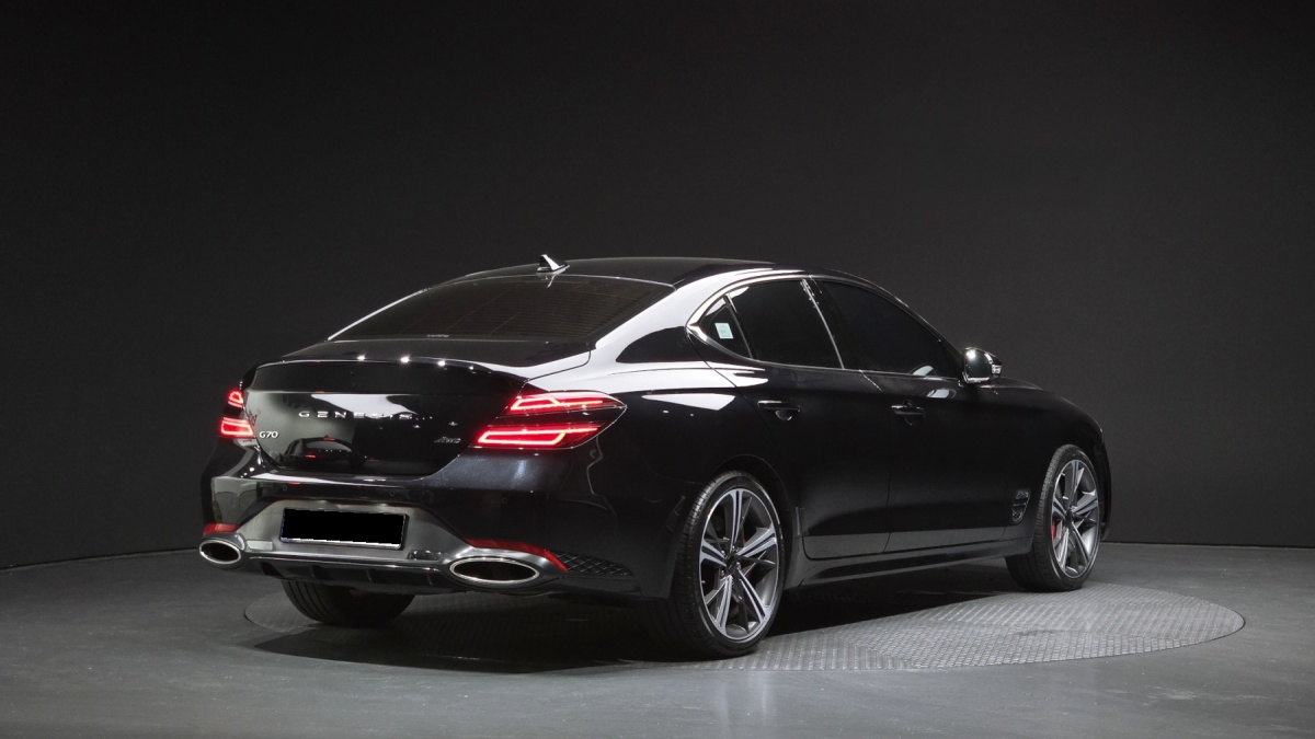 Genesis G70, 2023 — фото 2 из 12