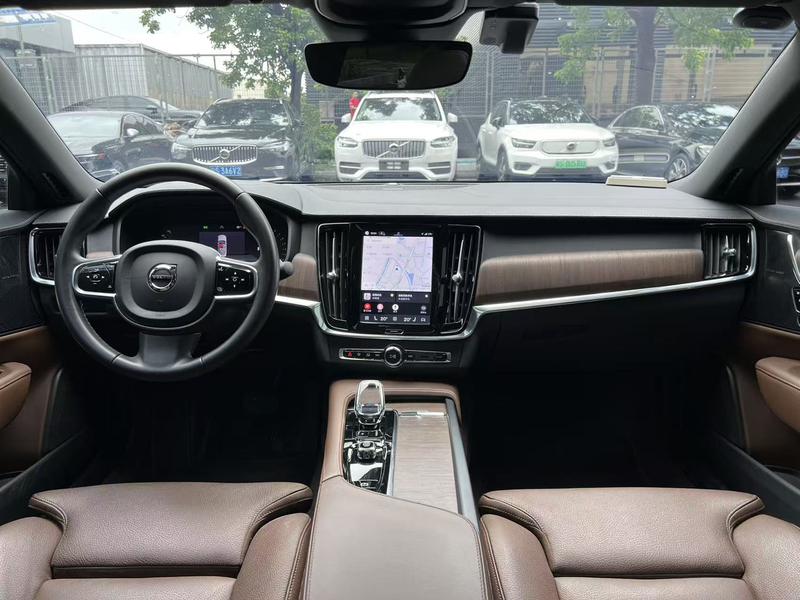Volvo S90, 2023 — фото 6 из 9