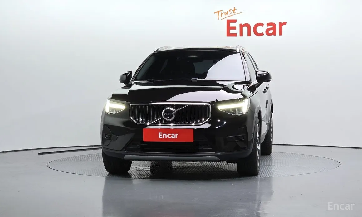 Volvo XC40, 2022 — фото 3 из 12