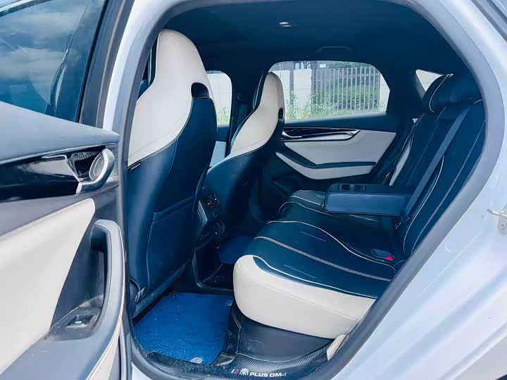 BYD Qin Plus, 2023 — фото 6 из 9