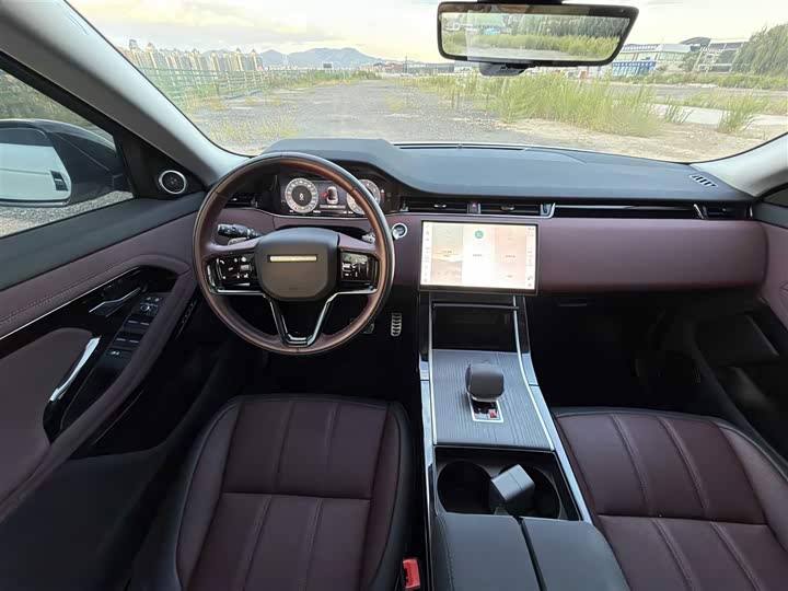 Land Rover Range Rover Evoque L, 2025 — фото 9 из 9