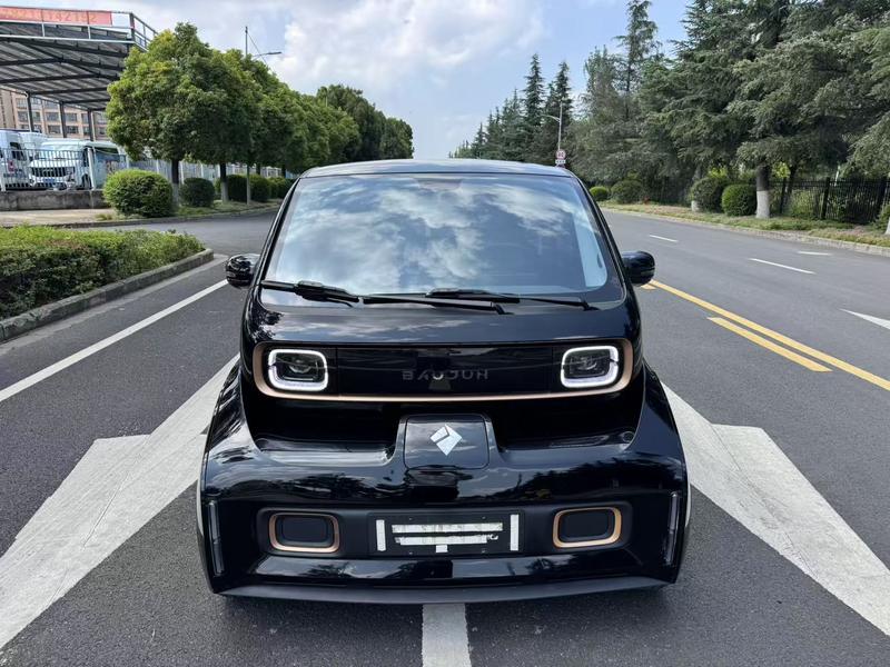 Baojun KiWi EV, 2022 — фото 2 из 10