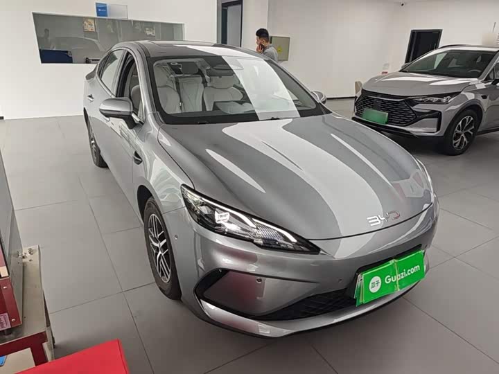 BYD Seal 05 DM-i Hybrid, 2024 — фото 4 из 9