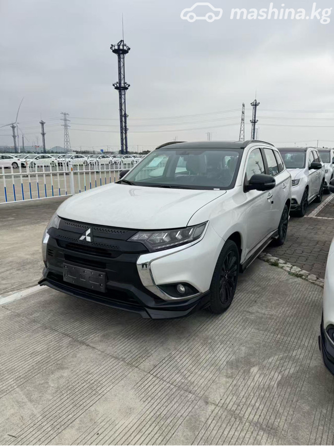 Mitsubishi Outlander, 2022 — фото 2 из 12