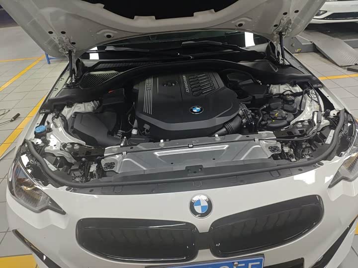 BMW M240i, 2025 — фото 8 из 9