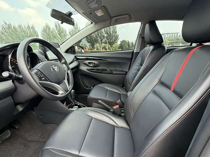 Toyota Yaris L Hatchback, 2021 — фото 7 из 9