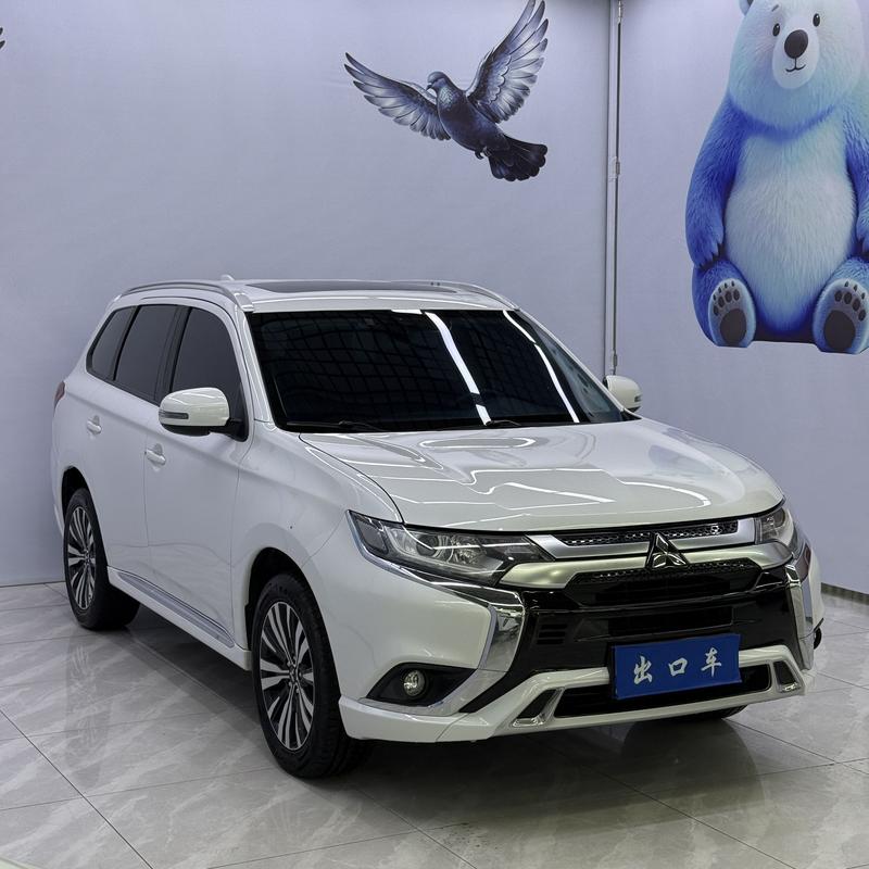 Mitsubishi Outlander, 2021 — фото 3 из 12