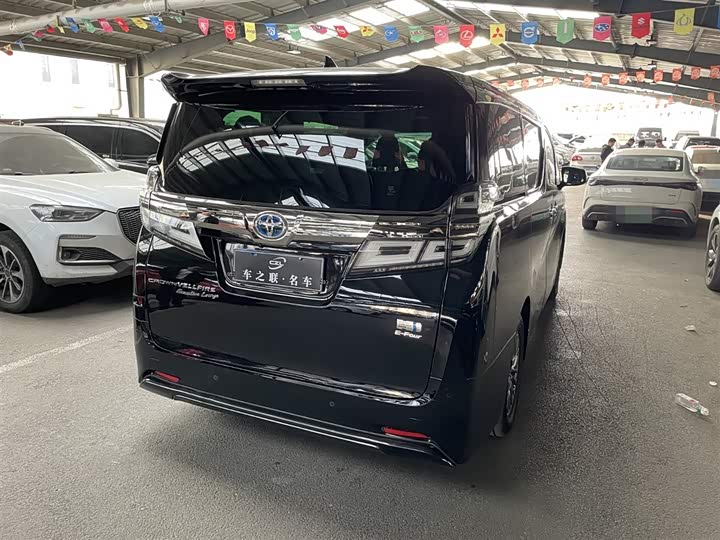Toyota Vellfire, 2021 — фото 6 из 9