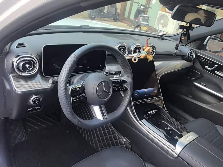 Mercedes-Benz C-Class, 2025 — фото 7 из 9