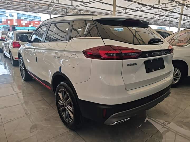 Geely Atlas, 2022 — фото 5 из 9
