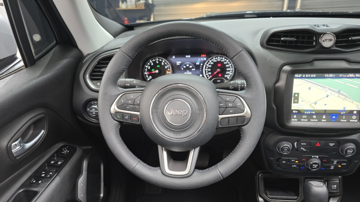 Jeep Renegade, 2022 — фото 12 из 12