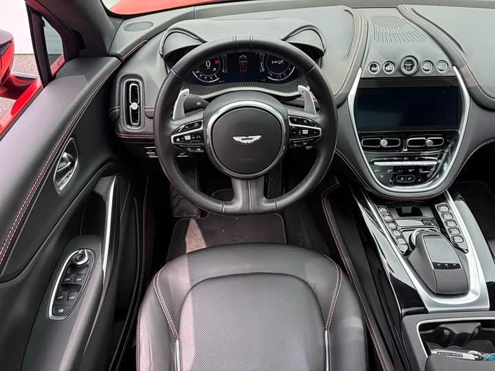 Aston Martin DBX, 2021 — фото 7 из 9