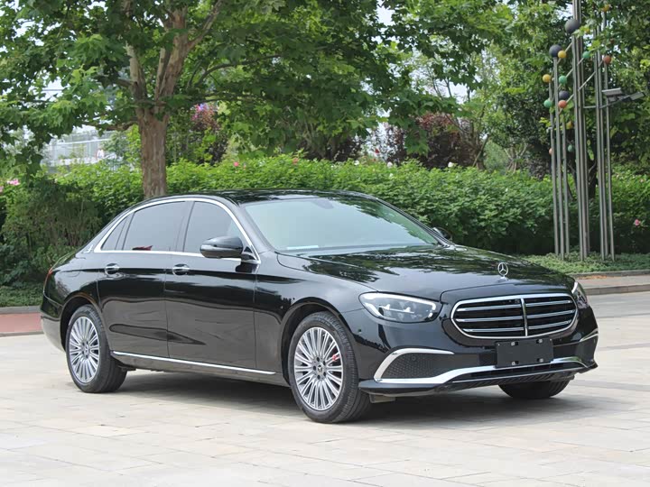 Mercedes-Benz E-Class, 2023 — фото 3 из 9