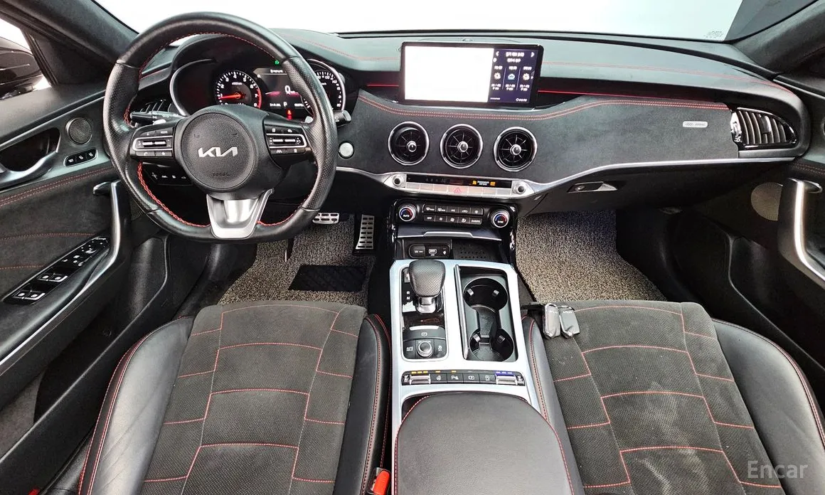 Kia Stinger, 2022 — фото 7 из 12