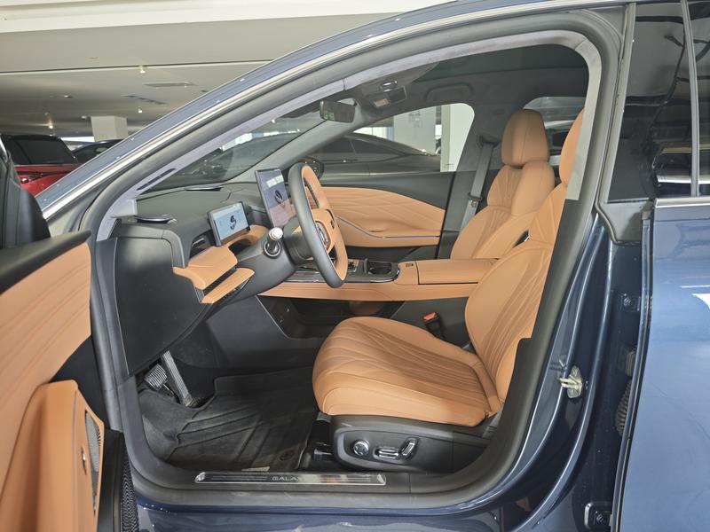 Geely Galaxy Starshine 8 EM-i, 2025 — фото 8 из 10
