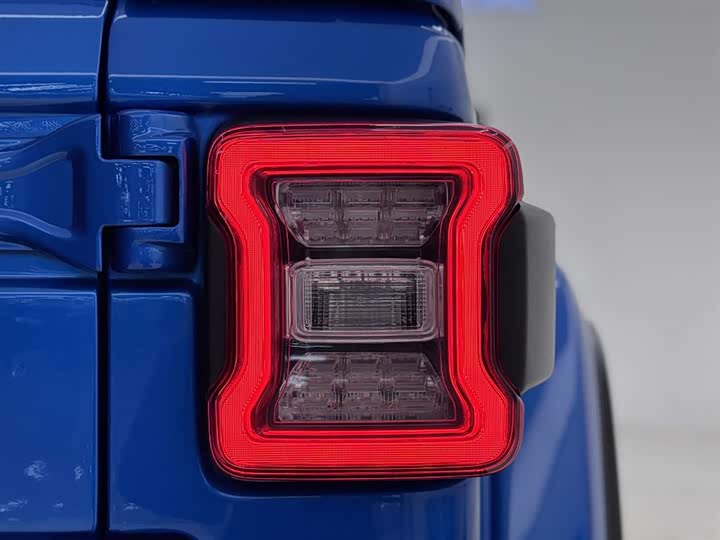 Jeep Wrangler, 2023 — фото 8 из 9