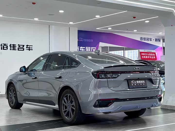 Ford Mondeo, 2024 — фото 7 из 9