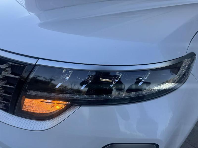 Kia KX5, 2023 — фото 7 из 10