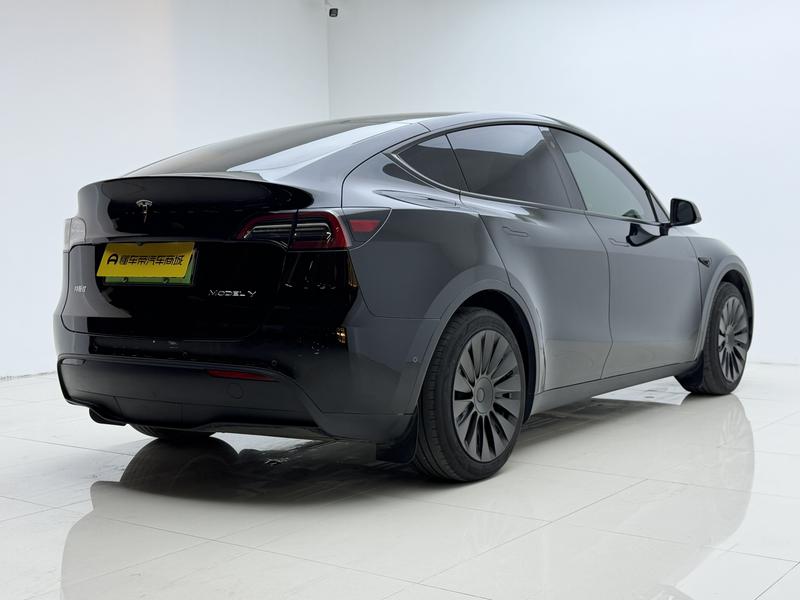 Tesla Model Y, 2023 — фото 7 из 12