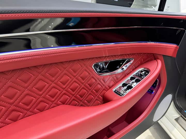Bentley Continental GT, 2022 — фото 9 из 9