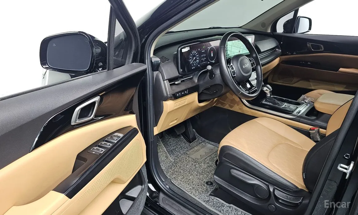 Kia Carnival, 2022 — фото 10 из 12