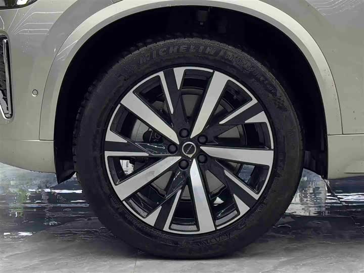 Volvo XC90, 2025 — фото 4 из 9