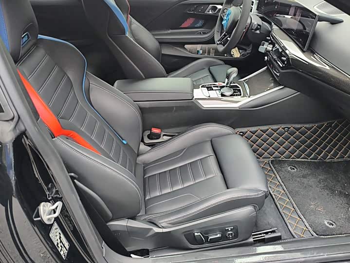 BMW M2, 2025 — фото 7 из 9