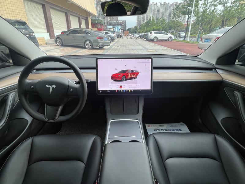 Tesla Model 3, 2023 — фото 7 из 10