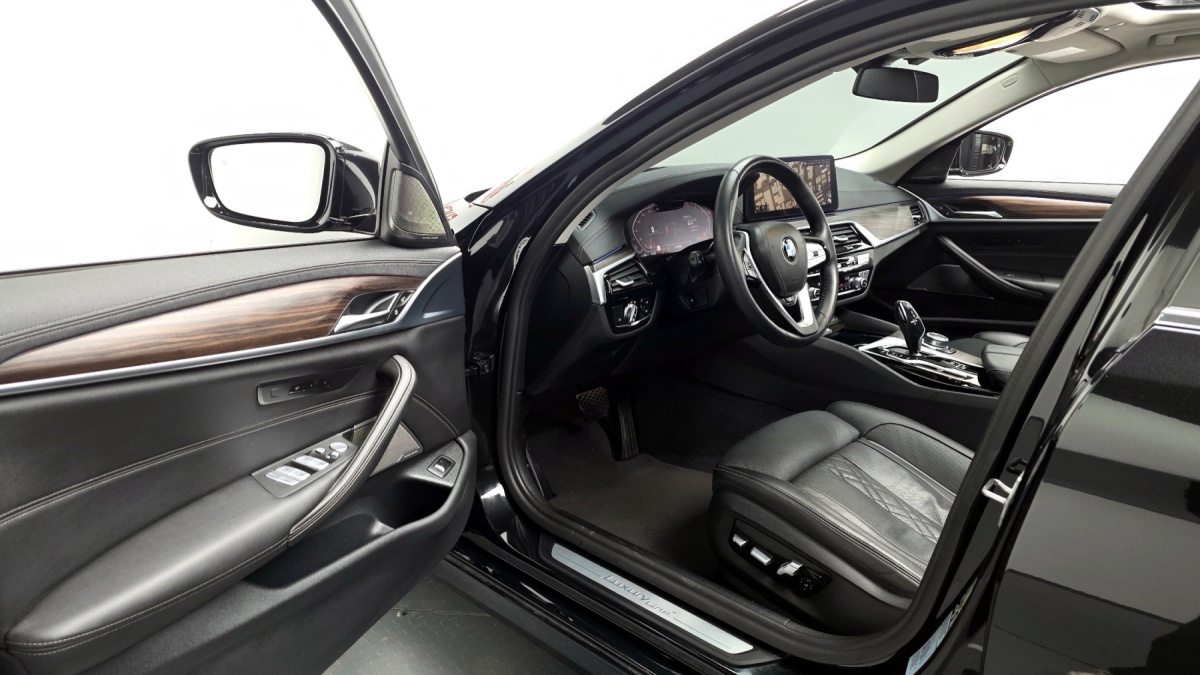 BMW 5 Series, 2021 — фото 10 из 12