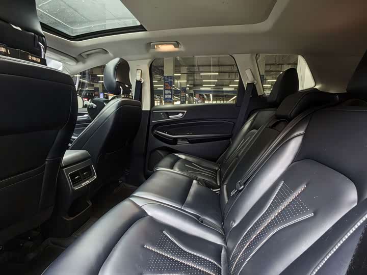 Ford Edge, 2022 — фото 6 из 9