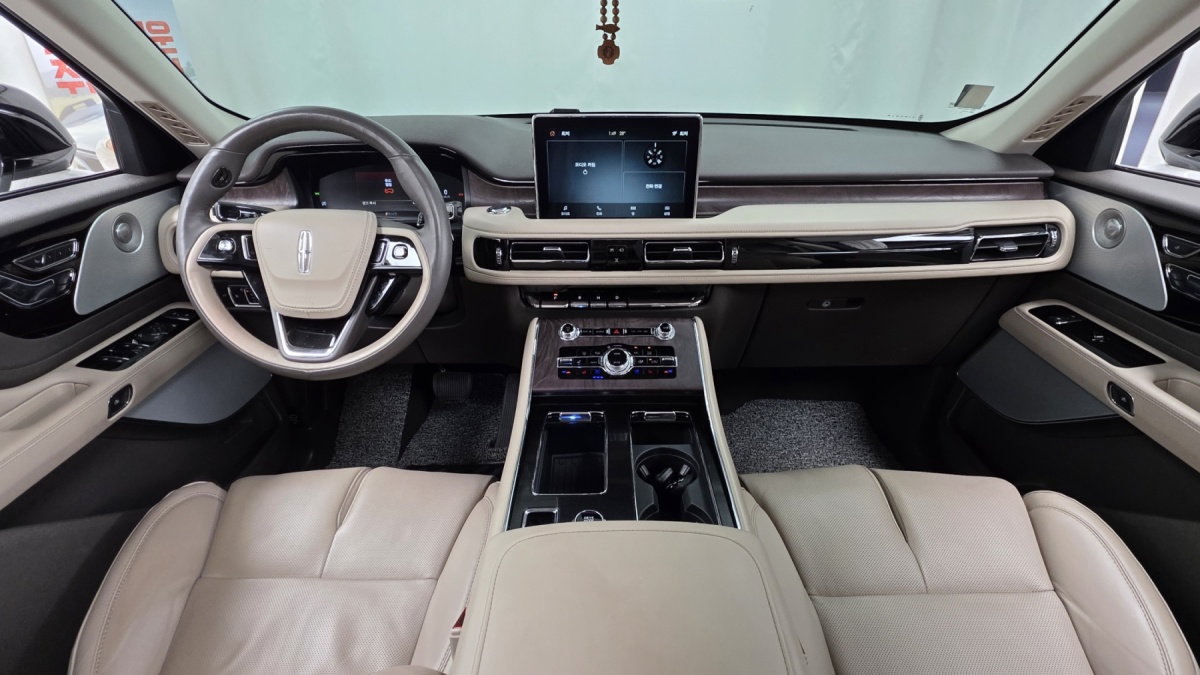 Lincoln Aviator, 2023 — фото 6 из 12