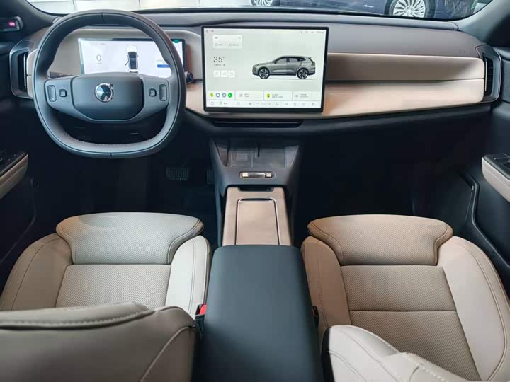 Volvo XC70 Hybrid, 2025 — фото 9 из 9