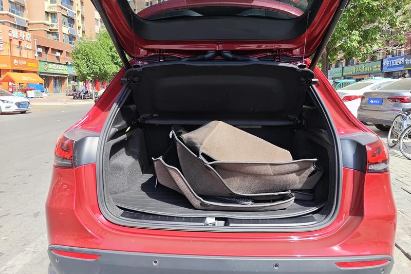 Mercedes-Benz GLA-Class, 2023 — фото 12 из 12
