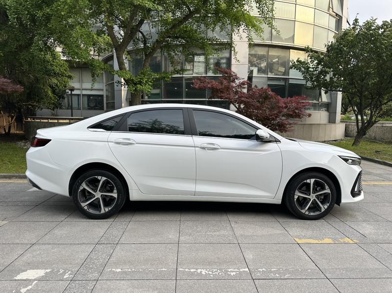 Geely Emgrand L, 2022 — фото 7 из 12