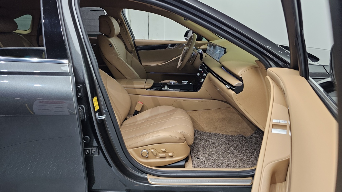Genesis G80, 2025 — фото 11 из 12