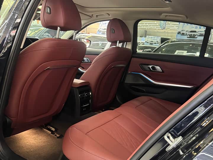 BMW i3, 2024 — фото 4 из 7