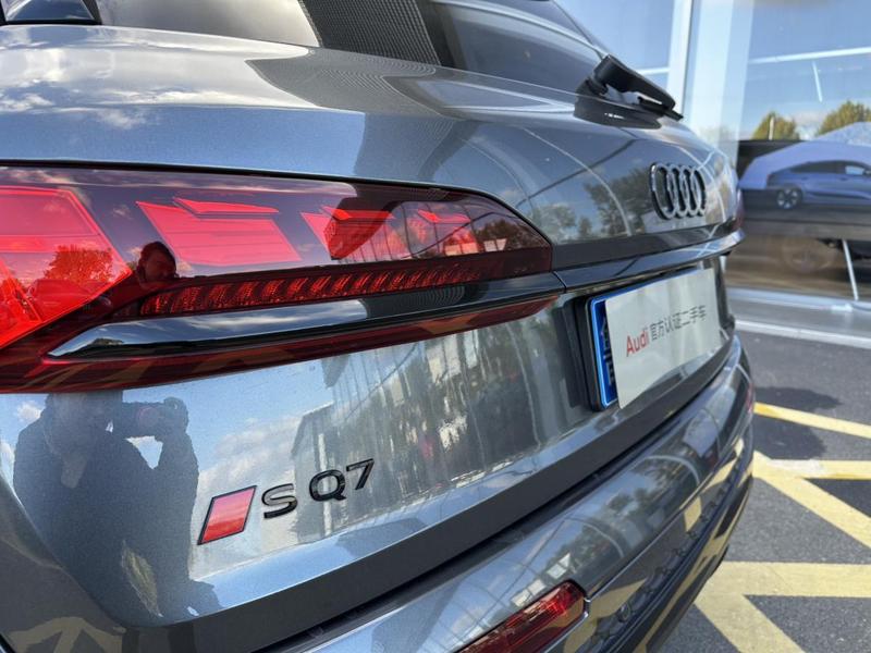 Audi SQ7, 2024 — фото 5 из 12