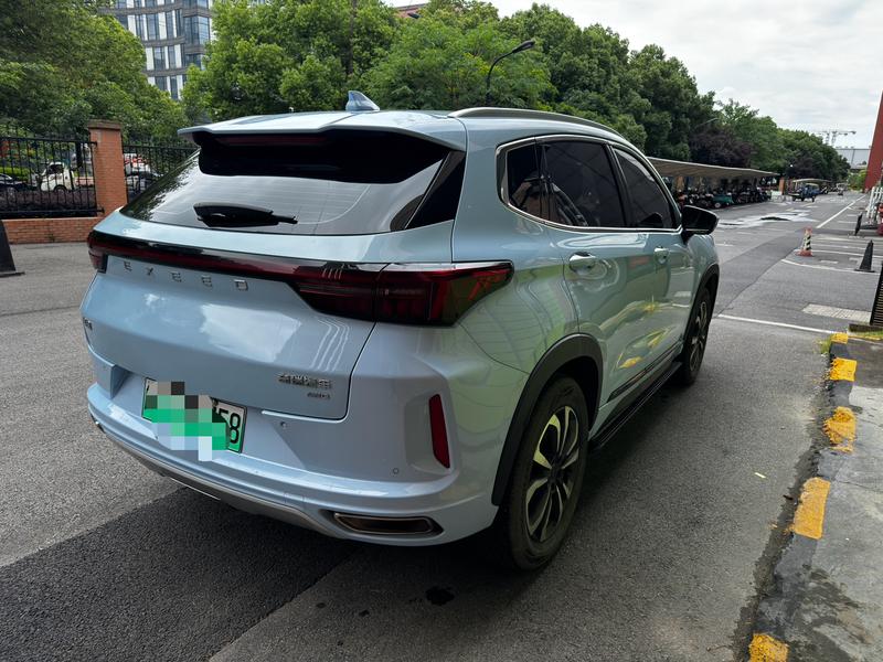 Exeed LX C-DM Hybrid, 2022 — фото 4 из 7
