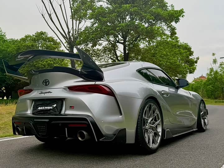 Toyota Supra, 2022 — фото 8 из 9