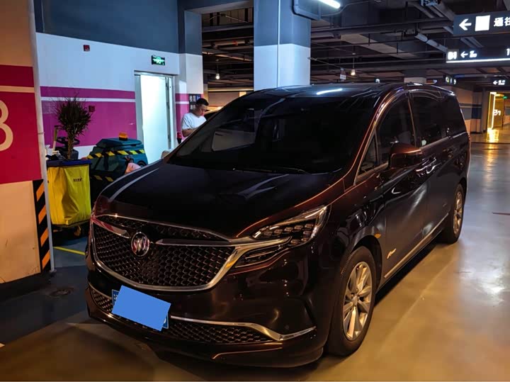 Buick GL8 ES, 2021 — купить в Москве под ключ