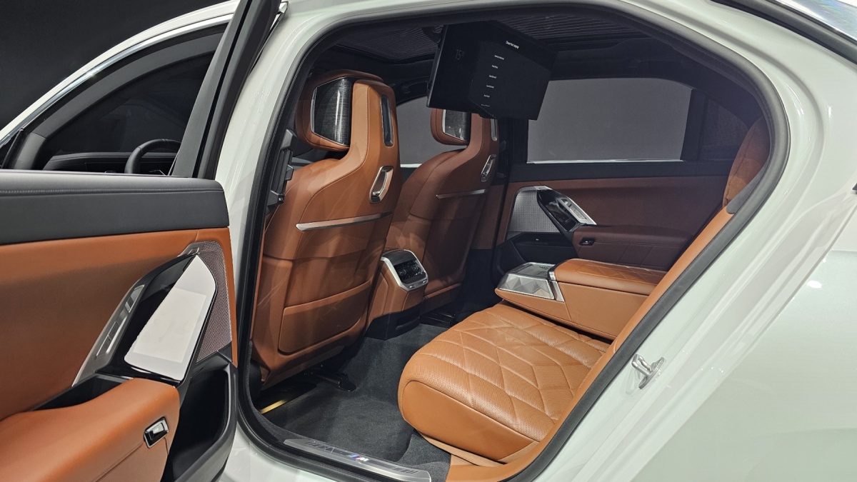 BMW 7 Series, 2022 — фото 10 из 12