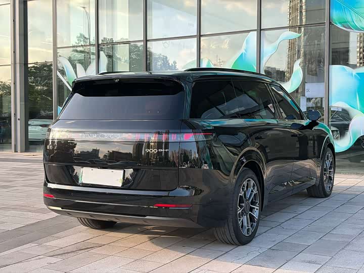 Lynk & Co 900, 2025 — фото 4 из 9